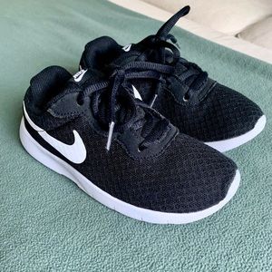 Nike Sneaker Boys